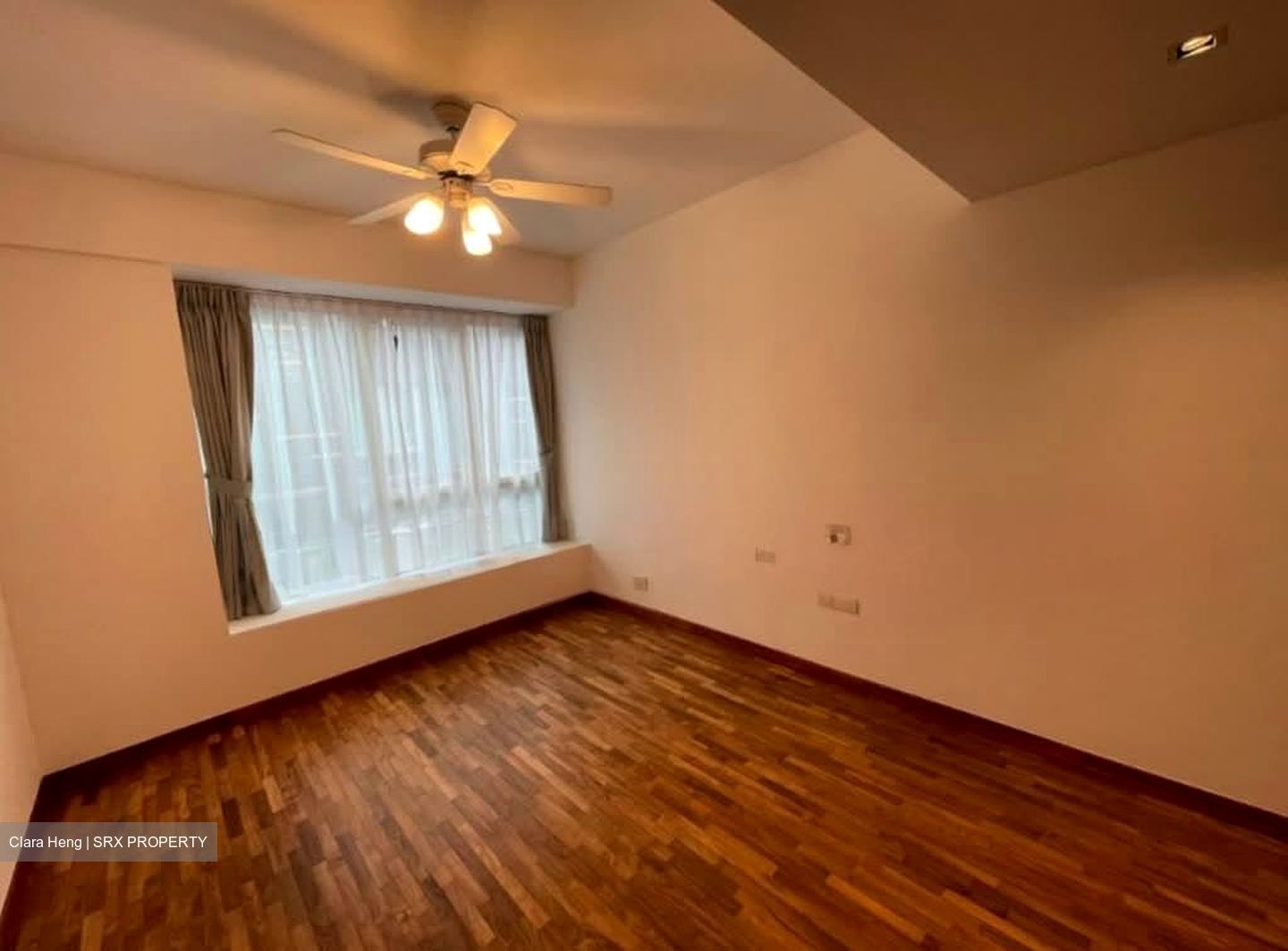 Cabana (D28), Terrace #568106091